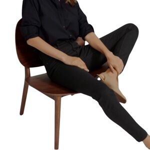 NWT EVERLANE Skinny Mid Rise Black Jeans
